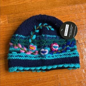 TRIMDIN Hand-Knit Artisan Beanie - Blue and Green